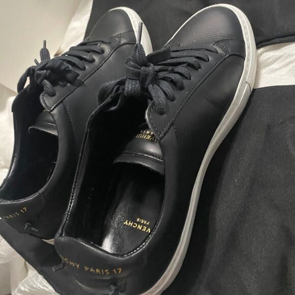Black Leather Givenchy Sneakers with White Sole - Picture 1 of 11